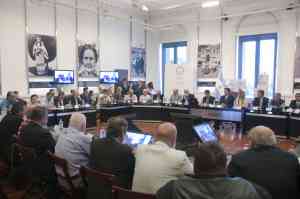 Gobierno con emp 2